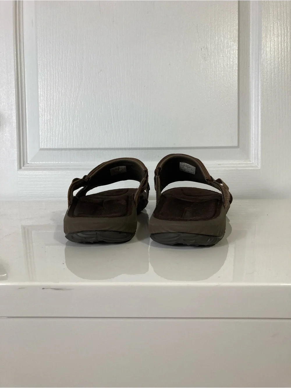 MERRILL Sandals Men 10 Brown Dark Earth Performance Slides CutOut Leather